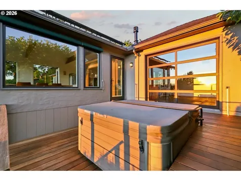 411 SE 65th Avenue Portland OR 97215