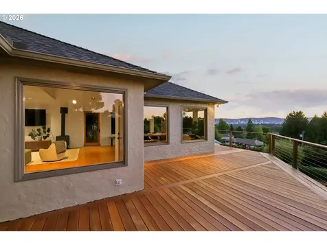 411 SE 65th Avenue Portland OR 97215