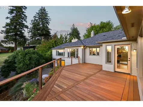 411 SE 65th Avenue Portland OR 97215