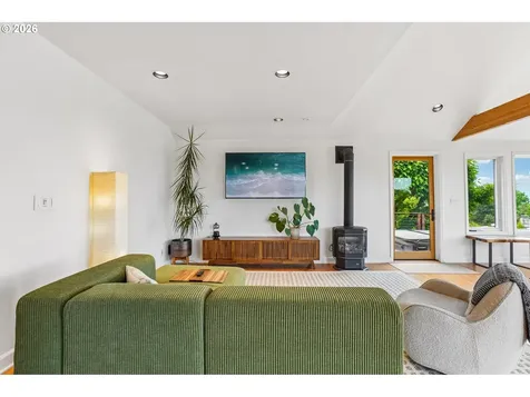 411 SE 65th Avenue Portland OR 97215
