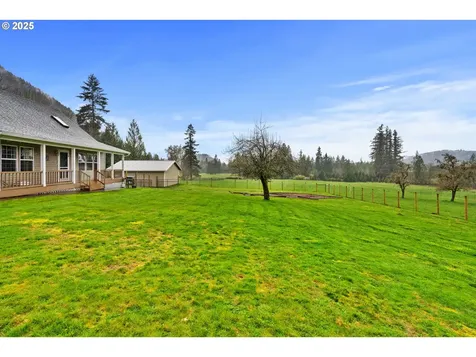 40510 NE 261st Court Amboy WA 98601