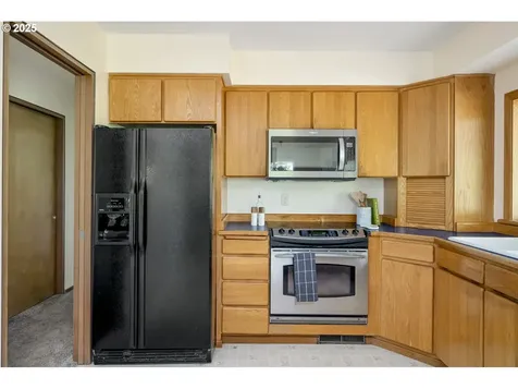 9135 SW 36th Avenue Portland OR 97219