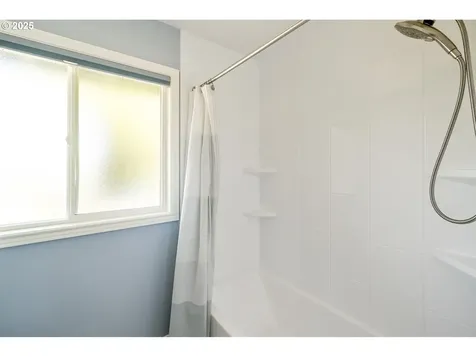 9135 SW 36th Avenue Portland OR 97219