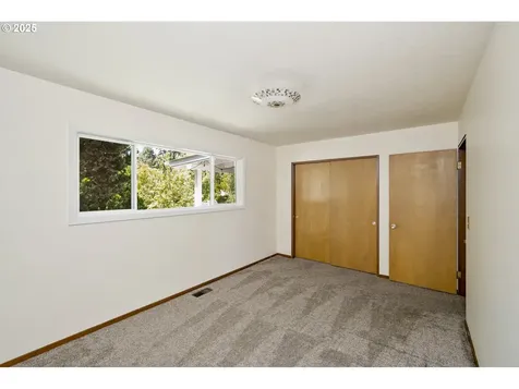 9135 SW 36th Avenue Portland OR 97219