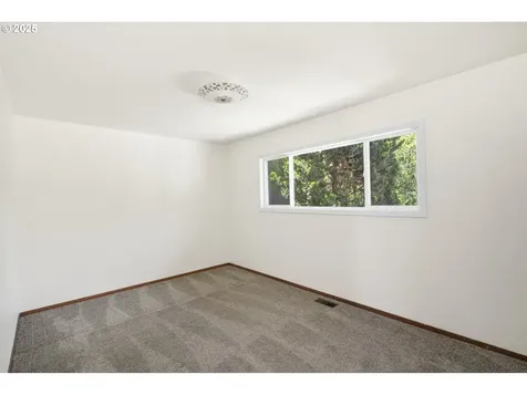 9135 SW 36th Avenue Portland OR 97219