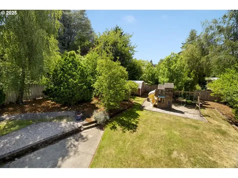9135 SW 36th Avenue Portland OR 97219