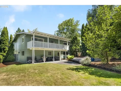 9135 SW 36th Avenue Portland OR 97219
