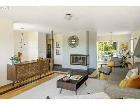 9135 SW 36th Avenue Portland OR 97219