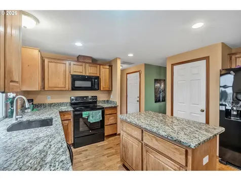 10021 NE 121st Court Vancouver WA 98682