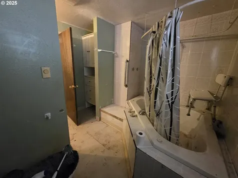 4505 NE 44th Street Vancouver WA 98661