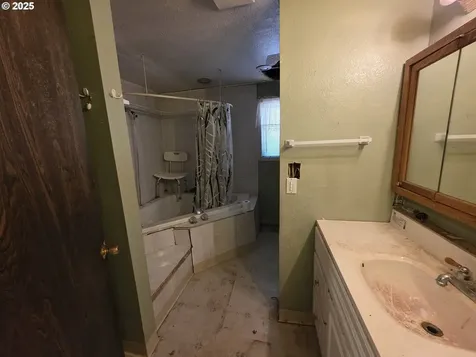 4505 NE 44th Street Vancouver WA 98661