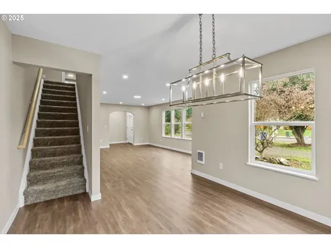 3520 Elmira Road Eugene OR 97402