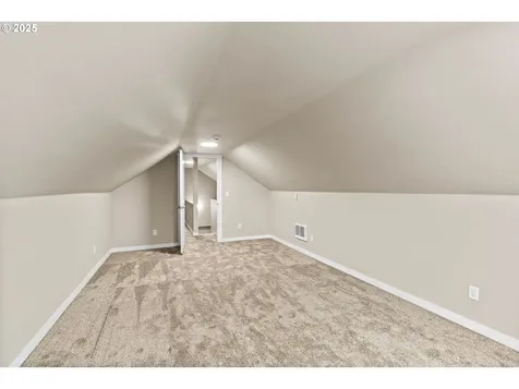 3520 Elmira Road Eugene OR 97402
