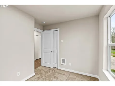 3520 Elmira Road Eugene OR 97402