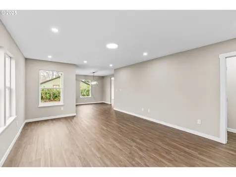 3520 Elmira Road Eugene OR 97402