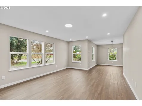 3520 Elmira Road Eugene OR 97402