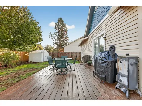 10941 Main Street NE Donald OR 97020