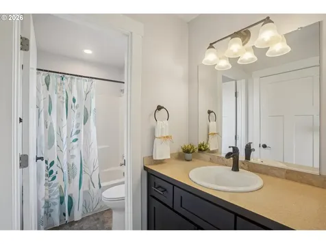50 Hill Drive Cathlamet WA 98612