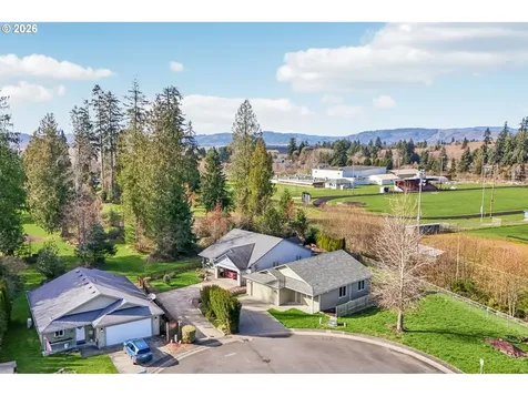 50 Hill Drive Cathlamet WA 98612