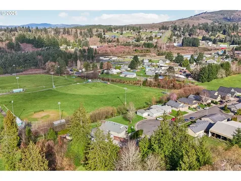 50 Hill Drive Cathlamet WA 98612