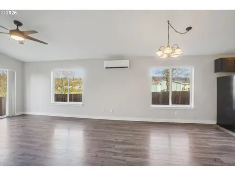 50 Hill Drive Cathlamet WA 98612