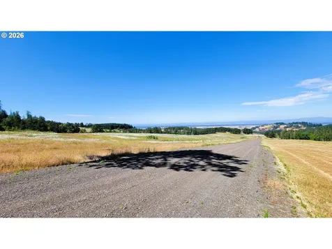 34086 Mt Tom Drive Harrisburg OR 97446