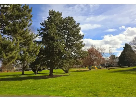 9064 N Chicago Avenue Portland OR 97203