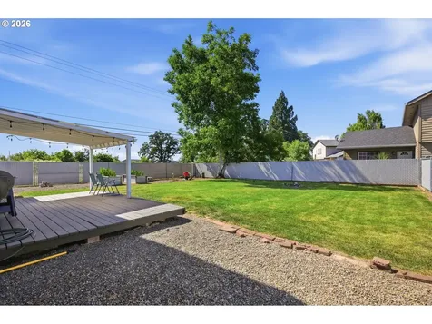 1924 W 10th Avenue Junction City OR 97448