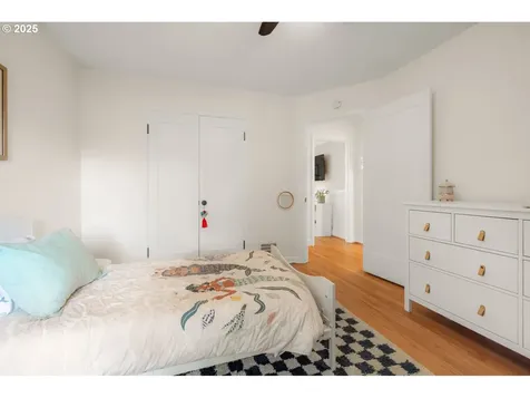 8976 N Mckenna Avenue Portland OR 97203