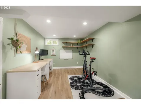 8976 N Mckenna Avenue Portland OR 97203