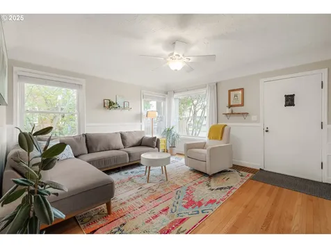 8976 N Mckenna Avenue Portland OR 97203
