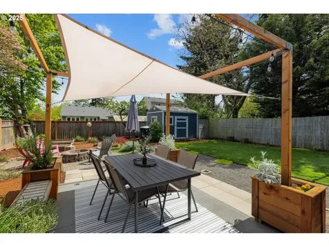 8976 N Mckenna Avenue Portland OR 97203