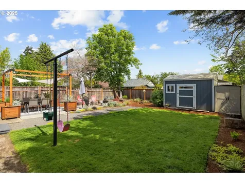 8976 N Mckenna Avenue Portland OR 97203