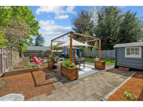 8976 N Mckenna Avenue Portland OR 97203