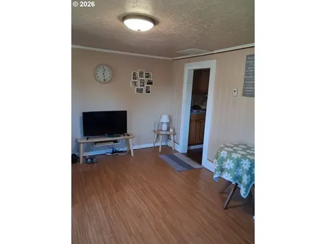 1055 Columbia Avenue Gladstone OR 97027