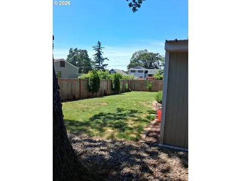 1055 Columbia Avenue Gladstone OR 97027