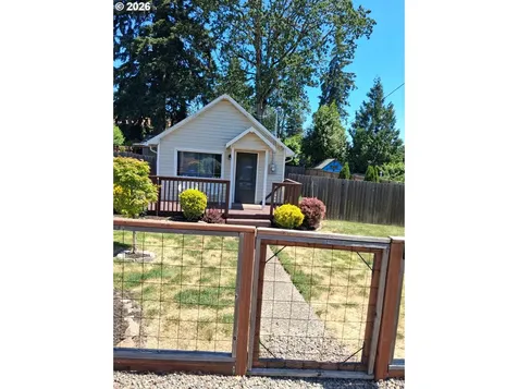 1055 Columbia Avenue Gladstone OR 97027