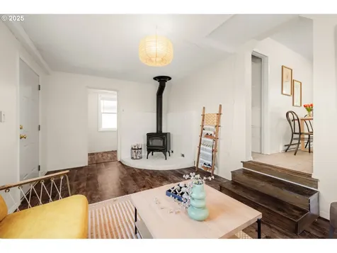 11745 SE Taylor Street Portland OR 97216