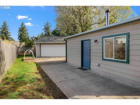 11745 SE Taylor Street Portland OR 97216