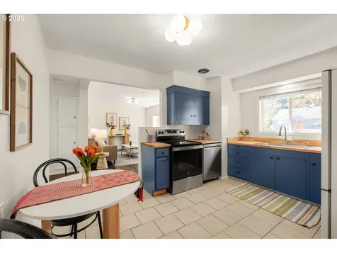 11745 SE Taylor Street Portland OR 97216