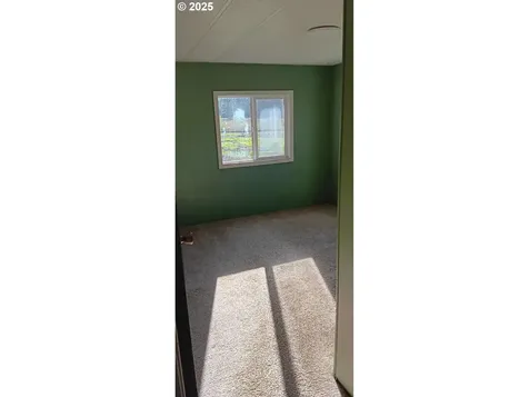 1330 Glenbrook Loop Road Riddle OR 97469