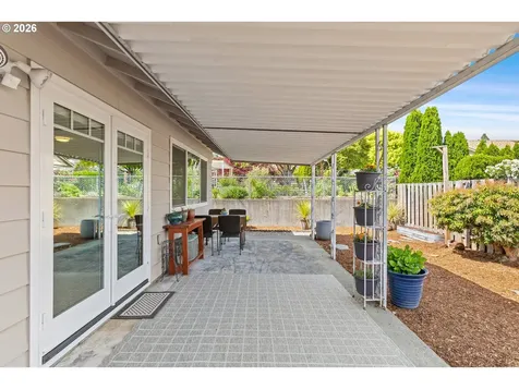 15685 SW Queen Victoria Place Portland OR 97224
