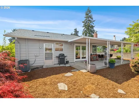 15685 SW Queen Victoria Place Portland OR 97224