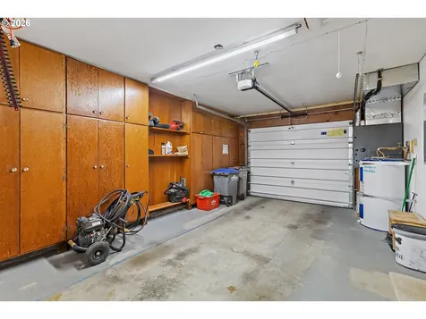 15685 SW Queen Victoria Place Portland OR 97224