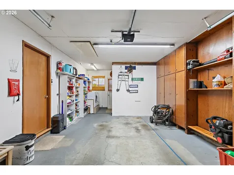 15685 SW Queen Victoria Place Portland OR 97224