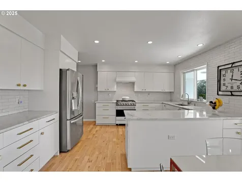 7820 SW Northvale Way Portland OR 97225