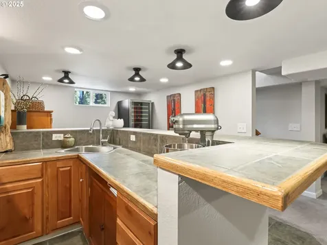 611 W 27th Street Vancouver WA 98660