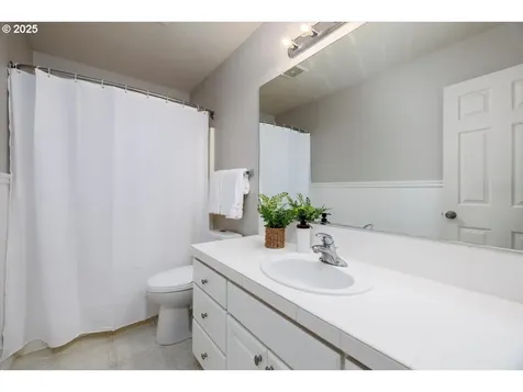 12723 NW Maplecrest Way Banks OR 97106
