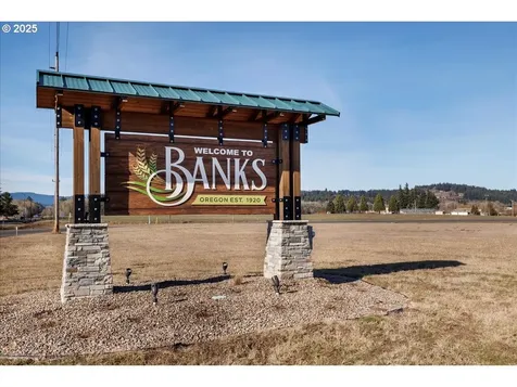12723 NW Maplecrest Way Banks OR 97106
