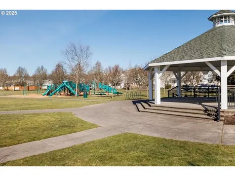 12723 NW Maplecrest Way Banks OR 97106